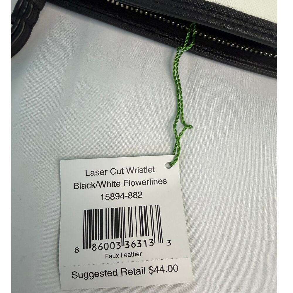 Vera Bradley Laser Cut Wristlet Black/White Flowerlines NWT - Picture 5 of 5